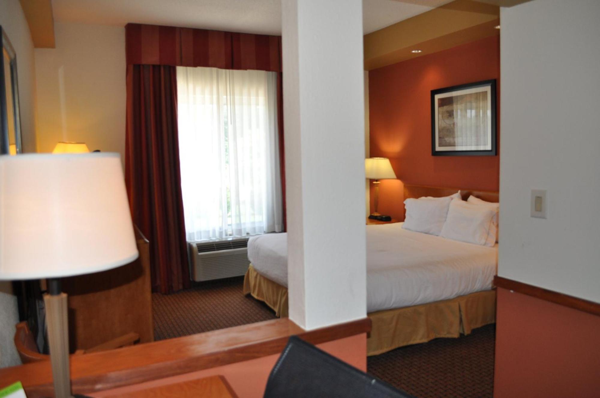 Holiday Inn Express Williamston By Ihg Dış mekan fotoğraf